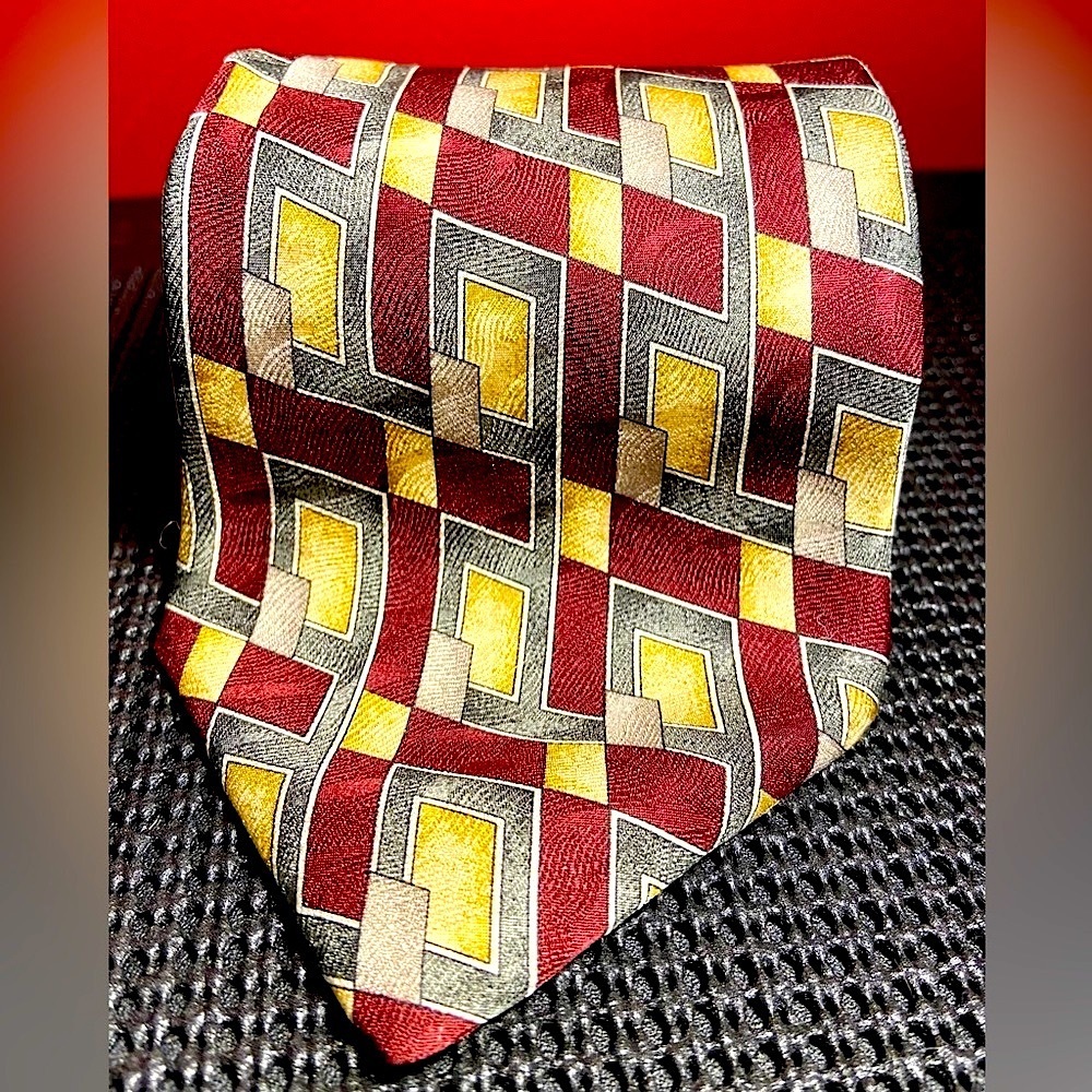 Parisian Signature Silk Men's Neck Tie Made In USA 57” Length Geometric